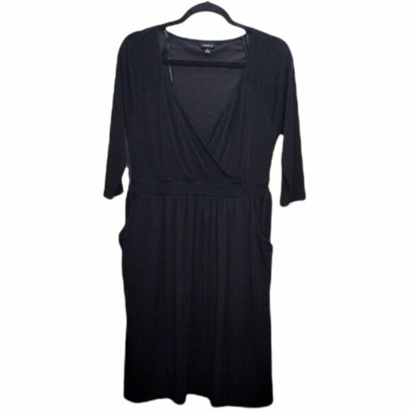 Torrid Black Surplice Dress Size 0 - Picture 1 of 5